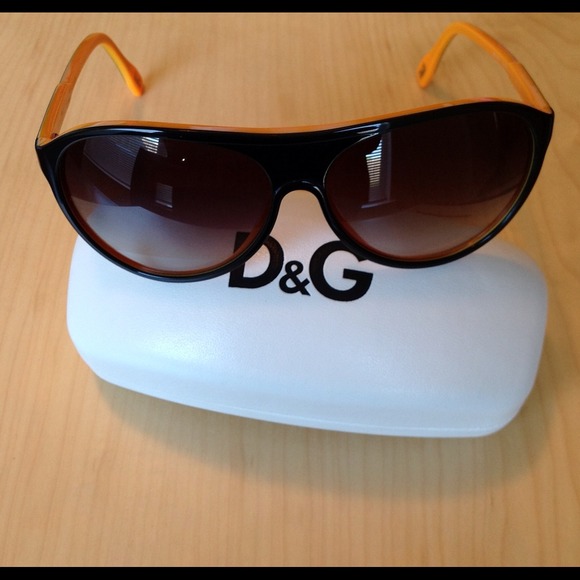AUTHENTIC D&G SUNGLASSES - Picture 1 of 3
