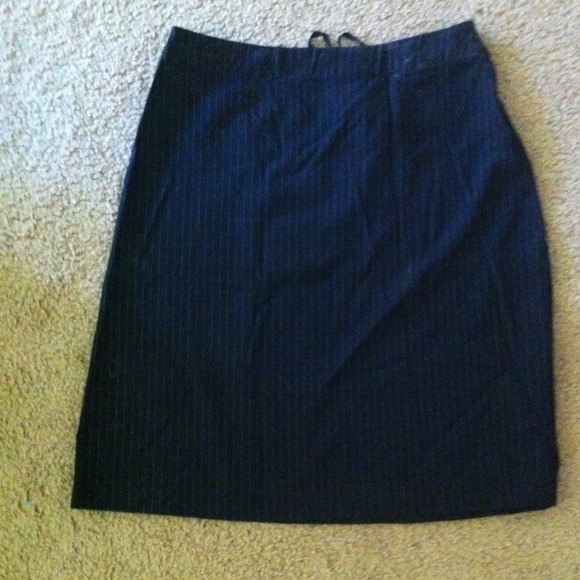 Pin stripe pencil skirt