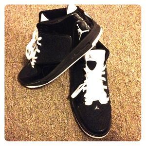 Pair of jordans