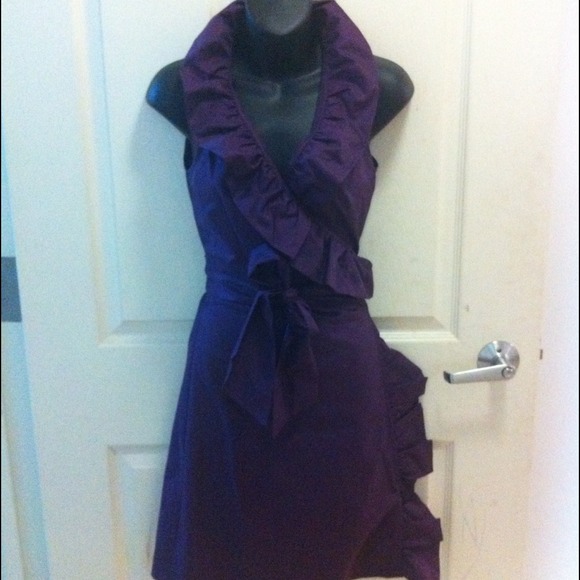 Gorgeous Isaac Mizrahi purple wrap around dress