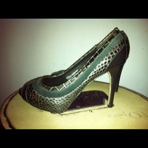 White House/Black Market stilettos