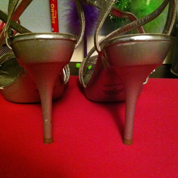 Silver Diamond Heels - Picture 3 of 4