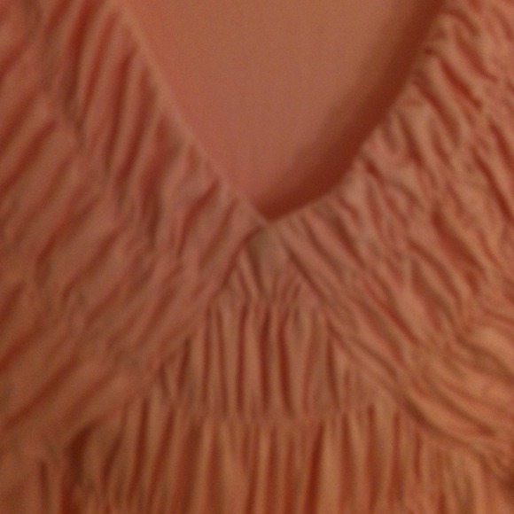 Pretty pink top - Picture 2 of 2