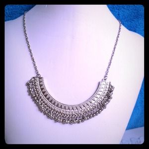 🌷SOLD🌷 Dangle Necklace