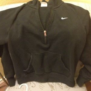 Black Nike pullover