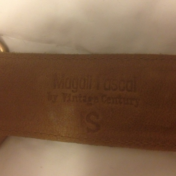 SOLD!Magall Pascal by Vintage Century belt - Picture 4 of 4