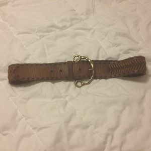 Linea Pelle collection belt
