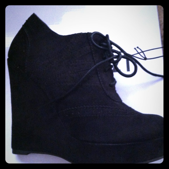 ❌Reserved❌for @dalho1015❗BNWT BOOTIE WEDGES F21