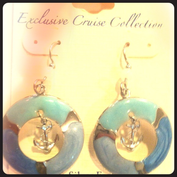 ⚓Nautical anchor earrings⚓