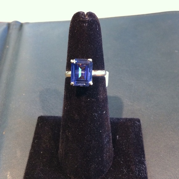 14k Tanzanite ring!