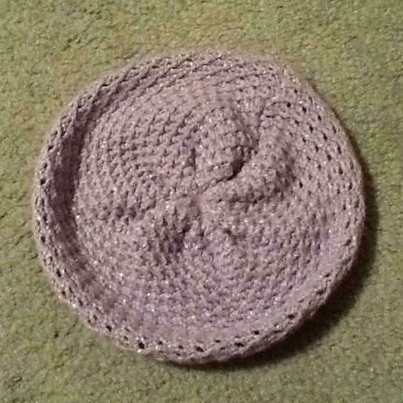 Jennifer Lopez purple sparkly beanie hat