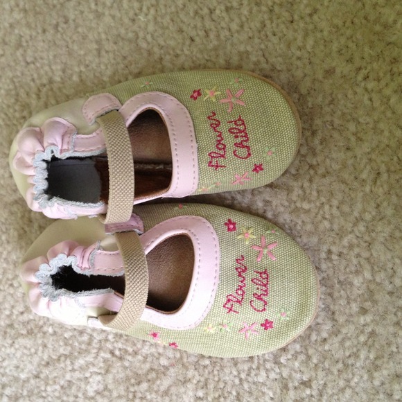 📌Sold📌Robeez Toddler Shoes 12-18 mo