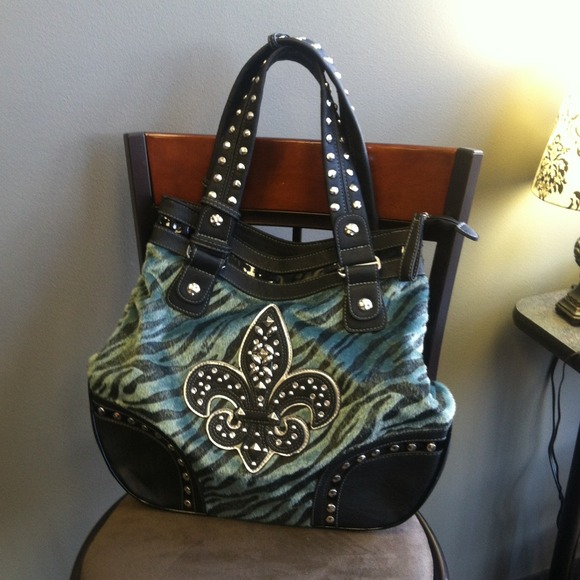 REDUCED AUTHENTIC MISS ME PURSE!!!! NEW