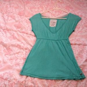 Hollister blue v-neck tshirt