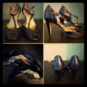 Career woman shoe