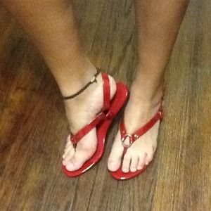Red sandels