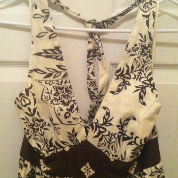 Dress - Picture 2 of 2