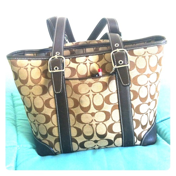 💢🌟Reserved🌟💢 Adorable Coach Purse