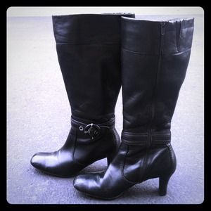 Naturalizer extended calf black boots