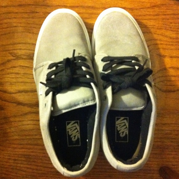 🔴sold 🔴 Selling my bf's vans.
