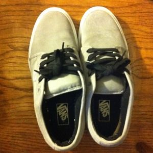 🔴sold 🔴 Selling my bf's vans.