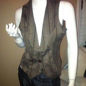 Brown /gold vest