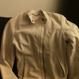 Casual vintage look cream color jacket