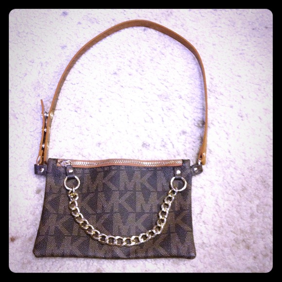 💥SOLD💥Michael kors waist bag!
