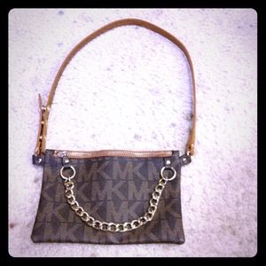 💥SOLD💥Michael kors waist bag!