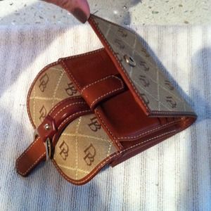 Dooney and Bourke wallet/coin purse