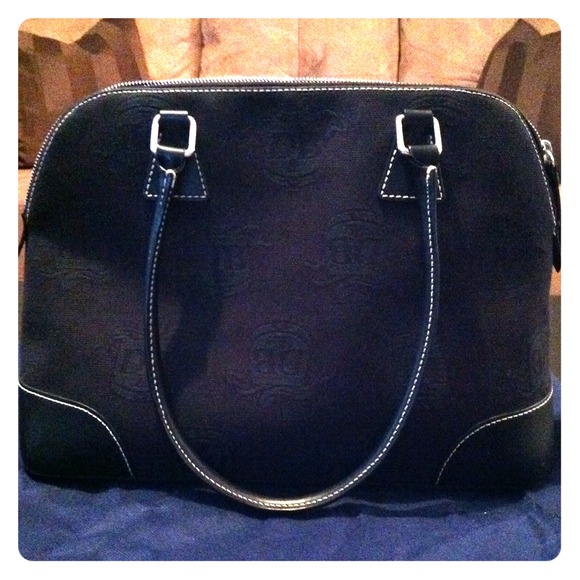 **REDUCE **Beautiful Dooney & Bourke purse