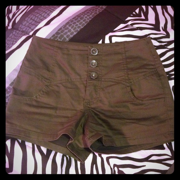 Pants - Army green High waisted shorts