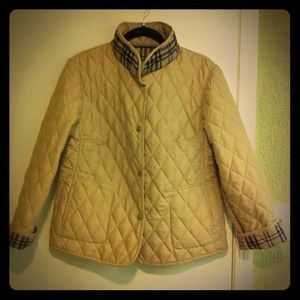 ⬇ REDUCED ⬇Burberry inspired quilted jacket