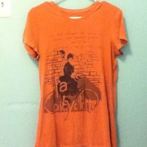 French graphic tee !