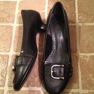 Bakers Shoes - REDUCED Bakers Black kitten heels Bakers Shoes - REDUCED Bakers Black kitten heels