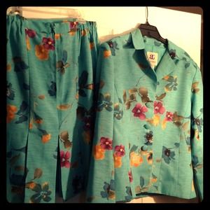 REDUCED...2pc teal suit with pleats