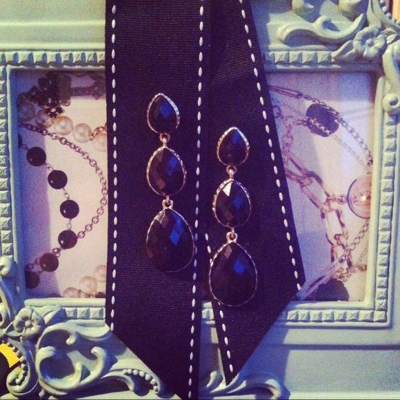 Amrita Singh East Hampton Earrings - Black/Gold