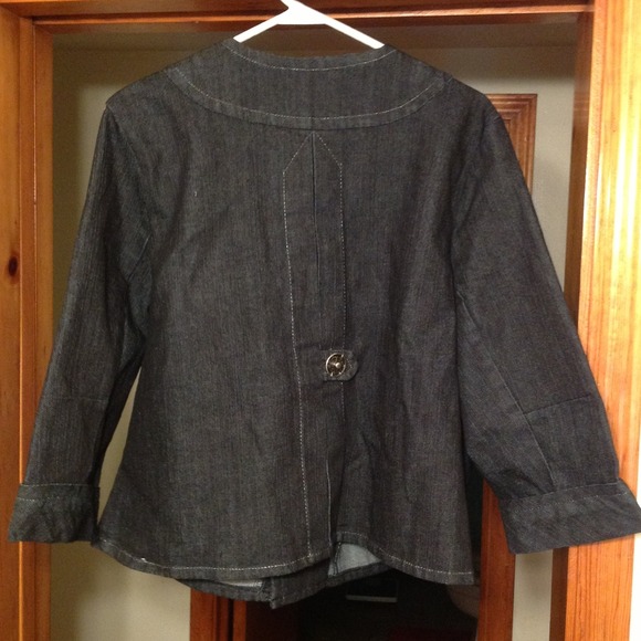 Jacket - Picture 4 of 4