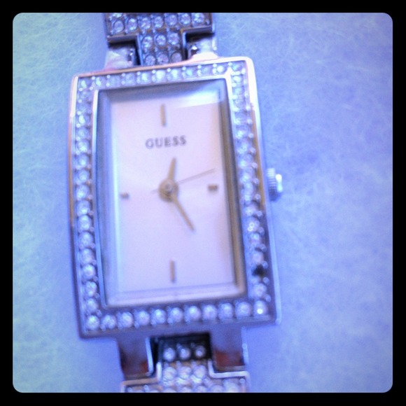 ❌SOLD/BUNDLED❌GUESS watch