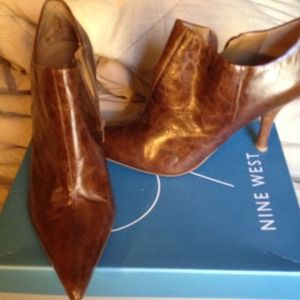 Nine West leather booties
