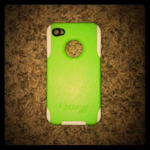 Green & White Otterbox for iPhone 4/4s