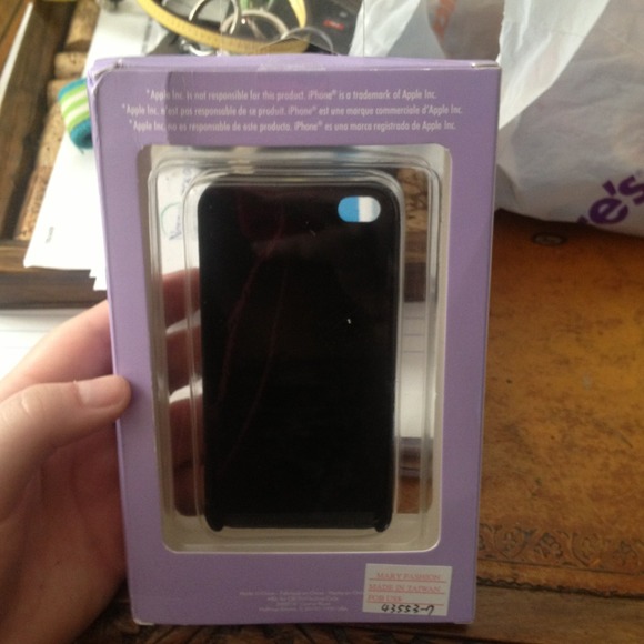 iPhone 4 case - Picture 3 of 3