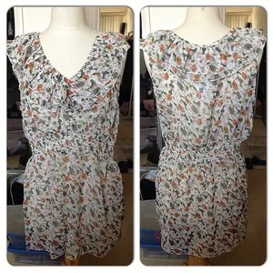 Tops - 🔱NEW🔱 orange flower top Tops - 🔱NEW🔱 orange flower top