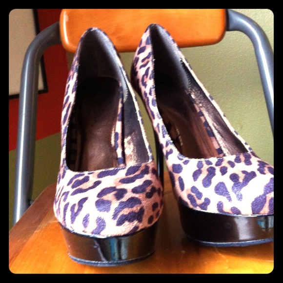 Trading with @ Keridon4 Leopard Print Heels