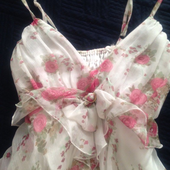 ❌SOLD❌ 🎉Pinky pretty dress🎉 - Picture 2 of 4