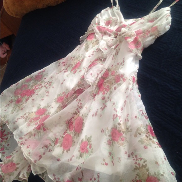 ❌SOLD❌ 🎉Pinky pretty dress🎉 - Picture 4 of 4