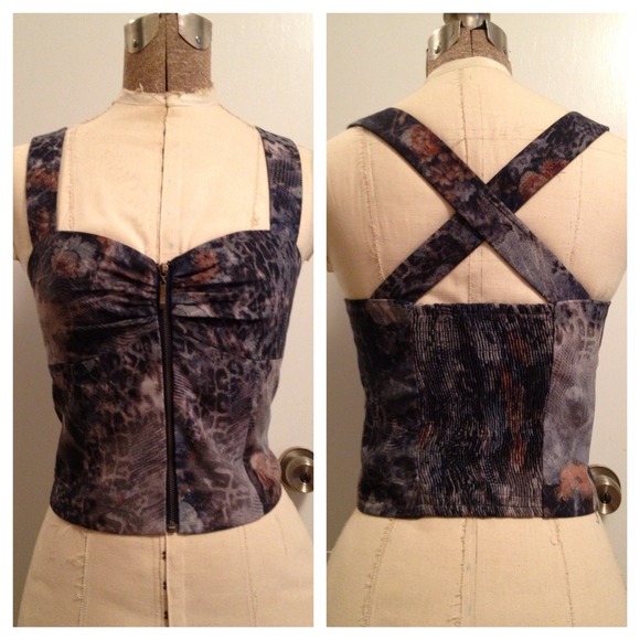 Lucca Couture Zip Front Criss Cross Strap Crop Top