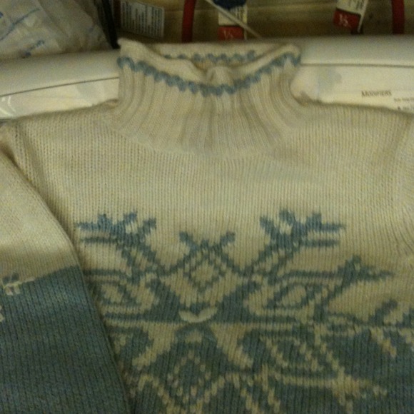 Sweater - Picture 2 of 2