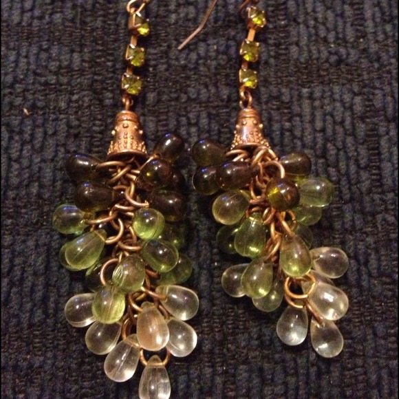 🌀🌀BUNDLED🌀🌀Green ombré earrings - Picture 1 of 2