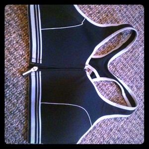 New!!!! Sports Bra :)
